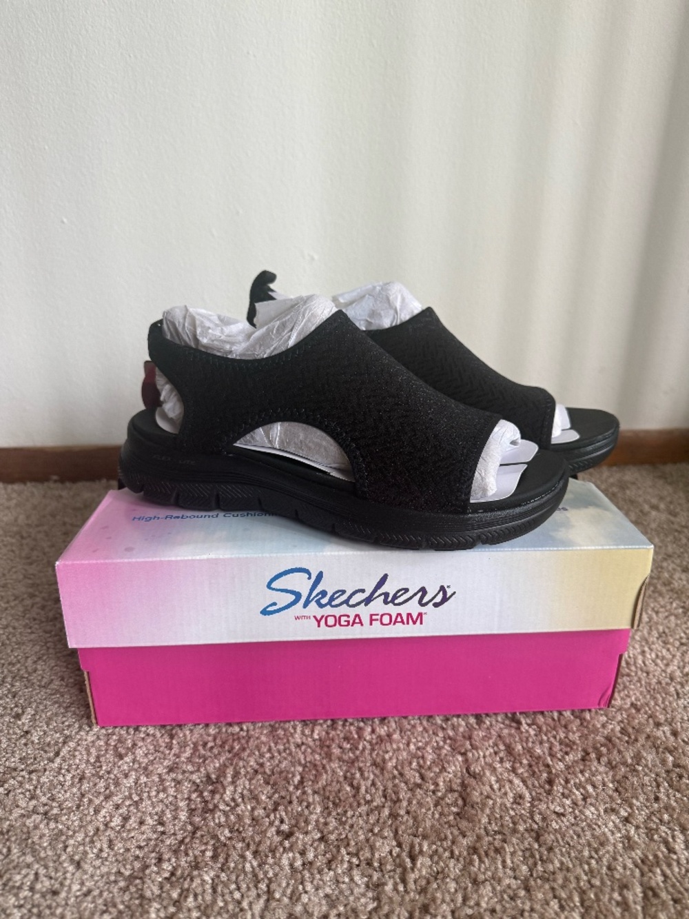 Skechers Women's Flex Appeal 4.0 - Livin' in This Size 8